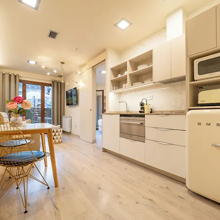De Apartments&suites Appartement *