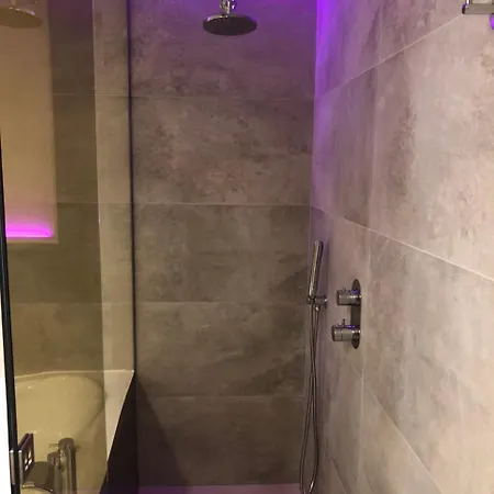 De Apartments&suites *